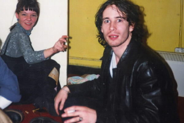 jeff-buckley-and-drugstore-on-tour-4 Isabel from Drugstore backstage with Jeff Buckley